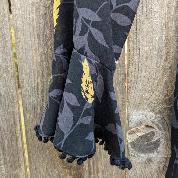 Pretty bird blouse - Picture 4 of 4